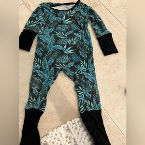 gently used The Simple Seed Co baby onesie